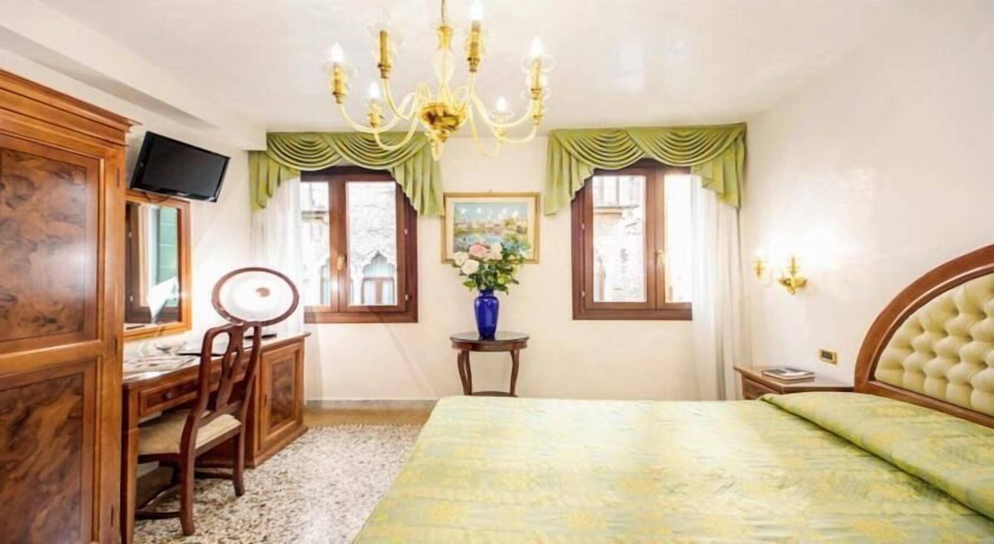 Antica Casa Carettoni Hotel Velence Kültér fotó