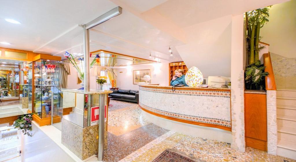 Antica Casa Carettoni Hotel Velence Kültér fotó