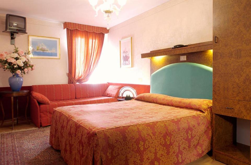 Antica Casa Carettoni Hotel Velence Szoba fotó